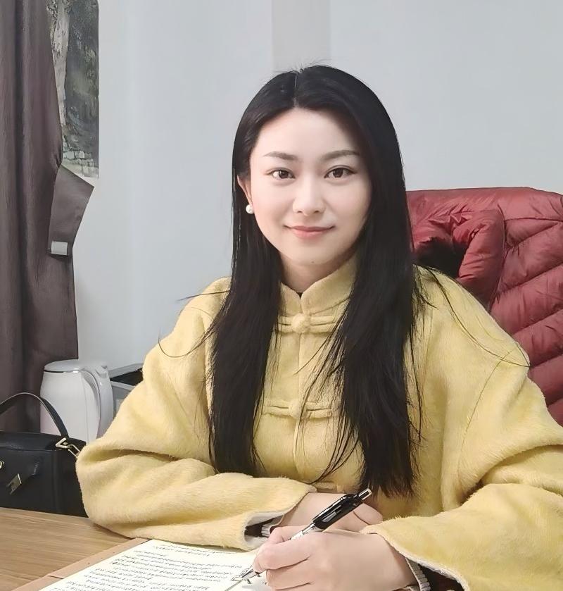 楊揚(1).jpg