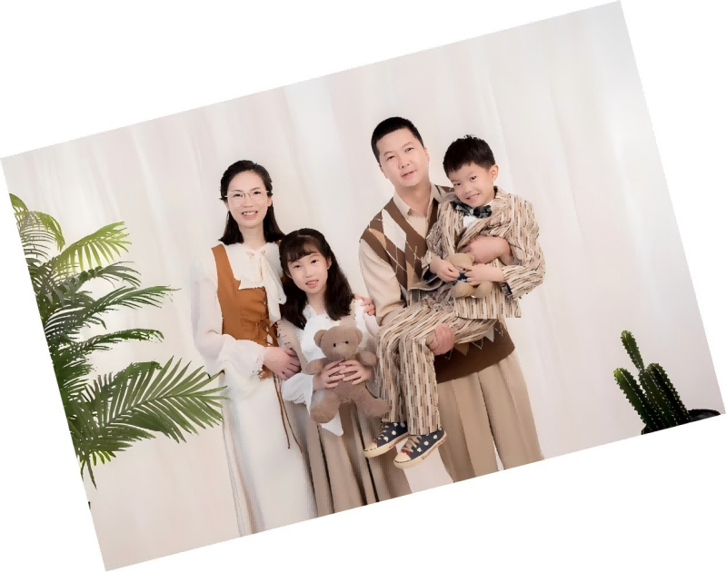 胡娟(1).png