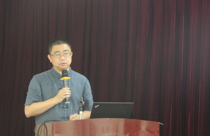 國家新聞出版廣電總局數(shù)字出版司科技與標準處處長馮宏聲發(fā)表講話